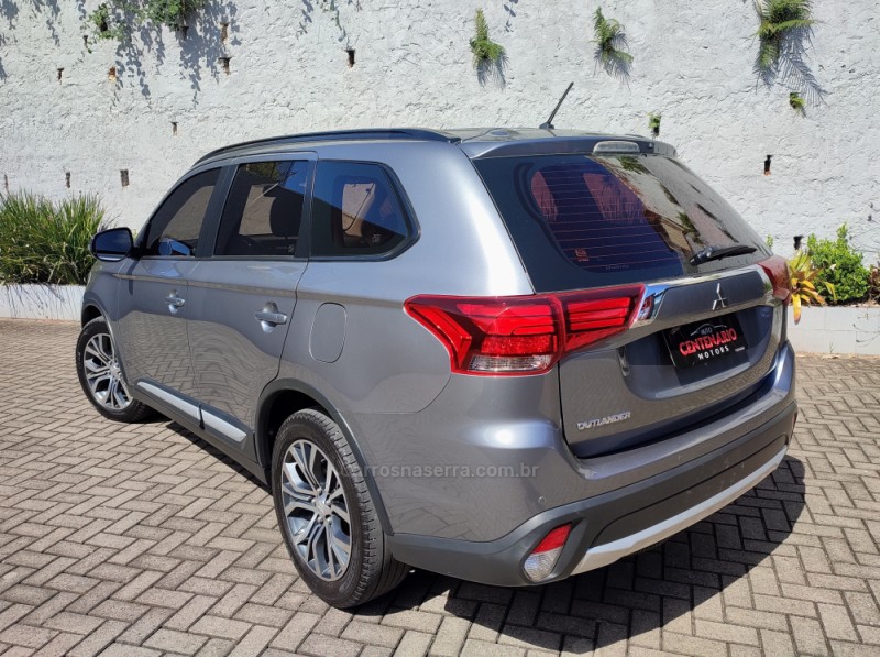 OUTLANDER 2.0 16V GASOLINA 4P AUTOMÁTICO - 2016 - SAPIRANGA
