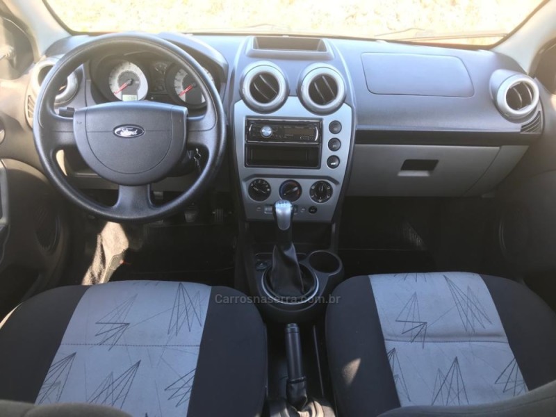FIESTA 1.6 MPI 8V GASOLINA 4P MANUAL - 2010 - CAXIAS DO SUL