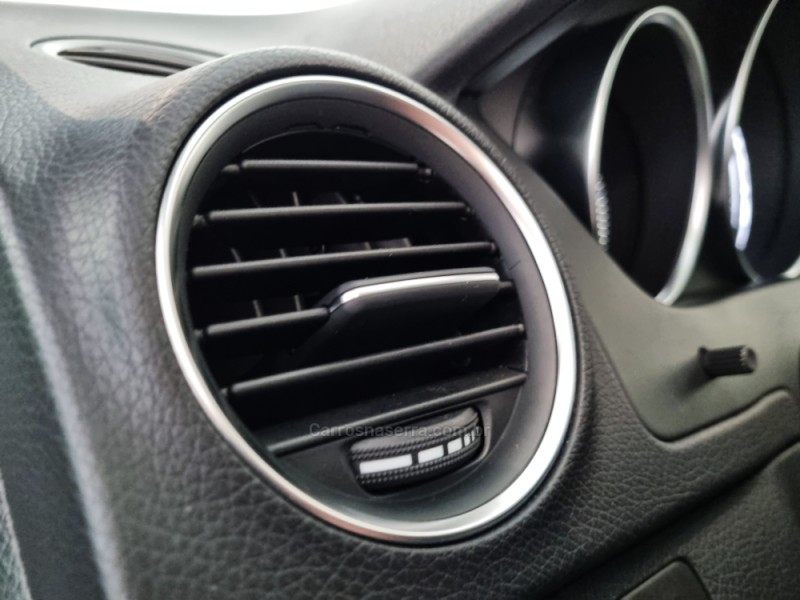 C 180 1.8 CGI CLASSIC 16V TURBO GASOLINA 4P AUTOMÁTICO - 2012 - BENTO GONçALVES