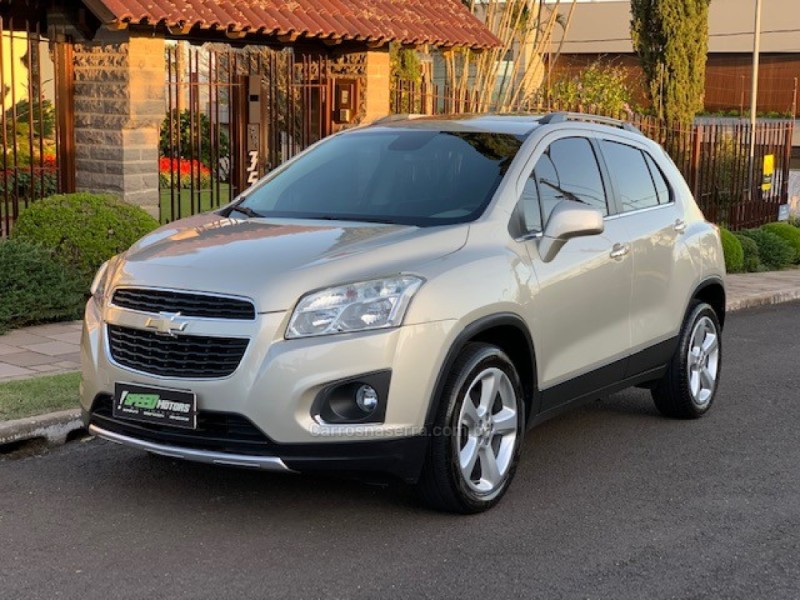 tracker 1.8 mpfi ltz 4x2 16v flex 4p automatico 2015 campo bom