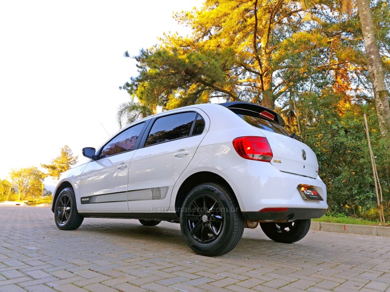 GOL 1.0 MI SELEÇÃO 8V FLEX 4P MANUAL G.VI - 2015 - SAPIRANGA
