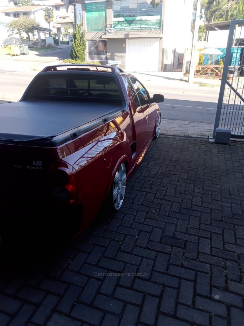 MONTANA 1.8 MPFI CS 8V FLEX 2P MANUAL - 2004 - FLORES DA CUNHA