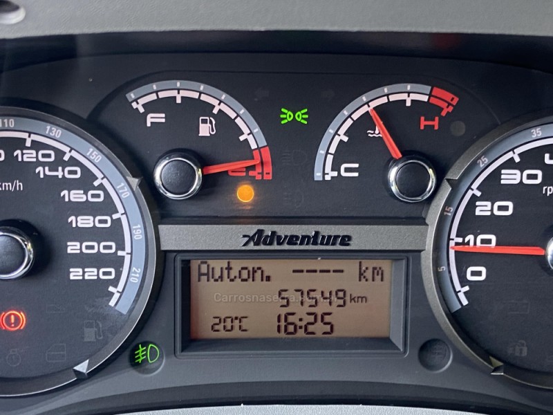 DOBLÓ 1.8 MPI ADVENTURE 8V FLEX 4P MANUAL - 2012 - FARROUPILHA
