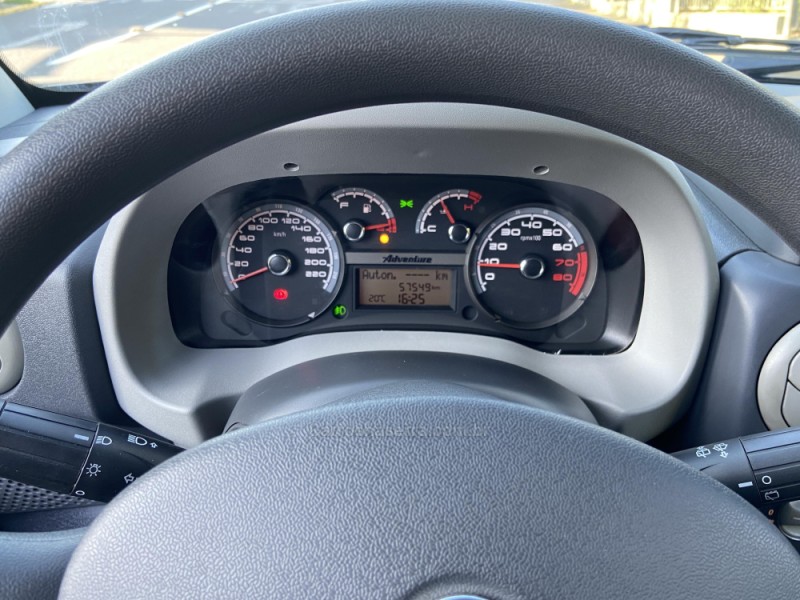 DOBLÓ 1.8 MPI ADVENTURE 8V FLEX 4P MANUAL - 2012 - FARROUPILHA