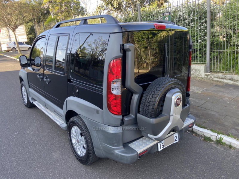 DOBLÓ 1.8 MPI ADVENTURE 8V FLEX 4P MANUAL - 2012 - FARROUPILHA