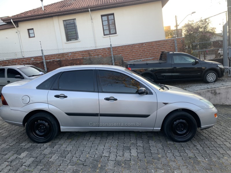 FOCUS 2.0 HC 16V FLEX 4P MANUAL - 2003 - BENTO GONçALVES