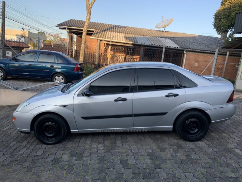 FOCUS 2.0 HC 16V FLEX 4P MANUAL - 2003 - BENTO GONçALVES
