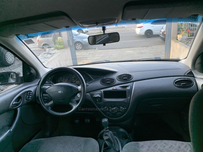 FOCUS 2.0 HC 16V FLEX 4P MANUAL - 2003 - BENTO GONçALVES
