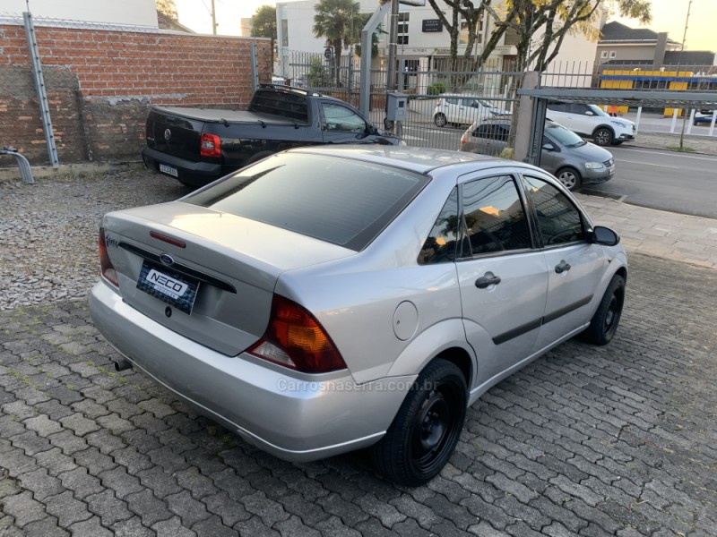 FOCUS 2.0 HC 16V FLEX 4P MANUAL - 2003 - BENTO GONçALVES