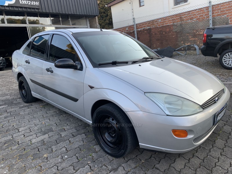 FOCUS 2.0 HC 16V FLEX 4P MANUAL - 2003 - BENTO GONçALVES
