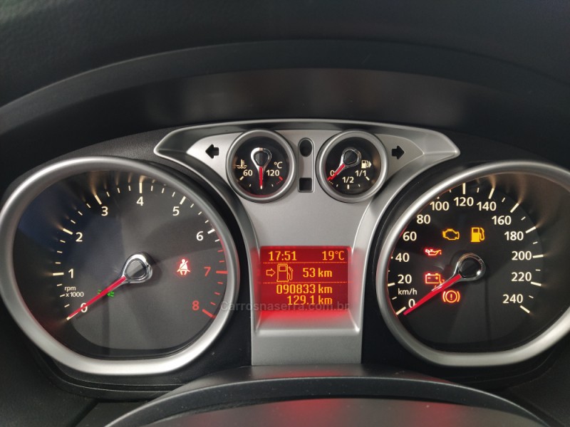 FOCUS 1.6 SE 8V FLEX 4P MANUAL - 2013 - CAXIAS DO SUL
