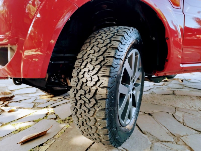 PAJERO TR4 2.0 4X4 16V 140CV FLEX 4P MANUAL - 2011 - TRêS COROAS