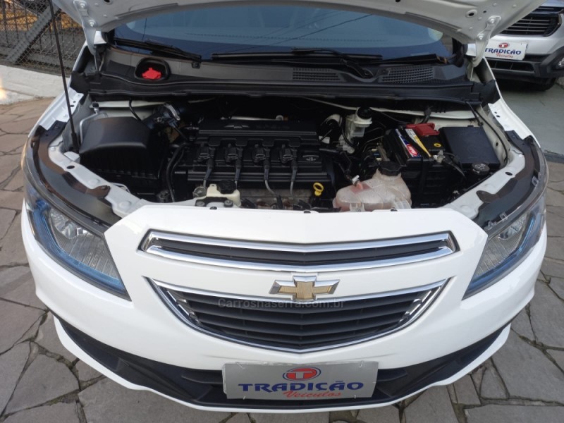 PRISMA 1.4 MPFI LTZ 8V FLEX 4P MANUAL - 2015 - CAXIAS DO SUL