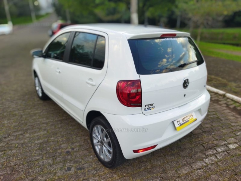 FOX 1.6 MI ITREND 8V FLEX 4P MANUAL - 2014 - LAJEADO