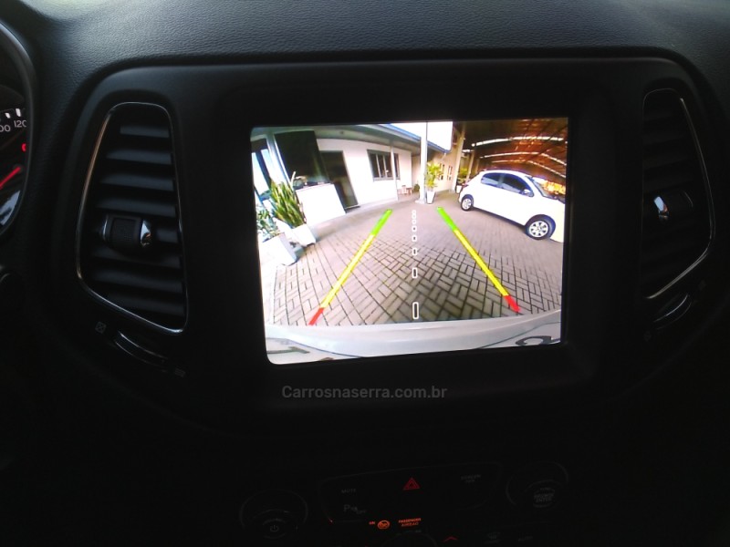 COMPASS 2.0 16V DIESEL LONGITUDE 4X4 AUTOMÁTICO - 2017 - CAXIAS DO SUL