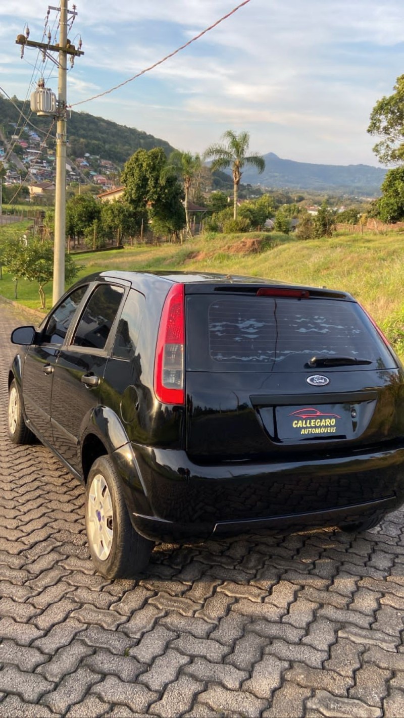 FIESTA 1.0 ROCAM 8V FLEX 4P MANUAL - 2012 - PAROBé