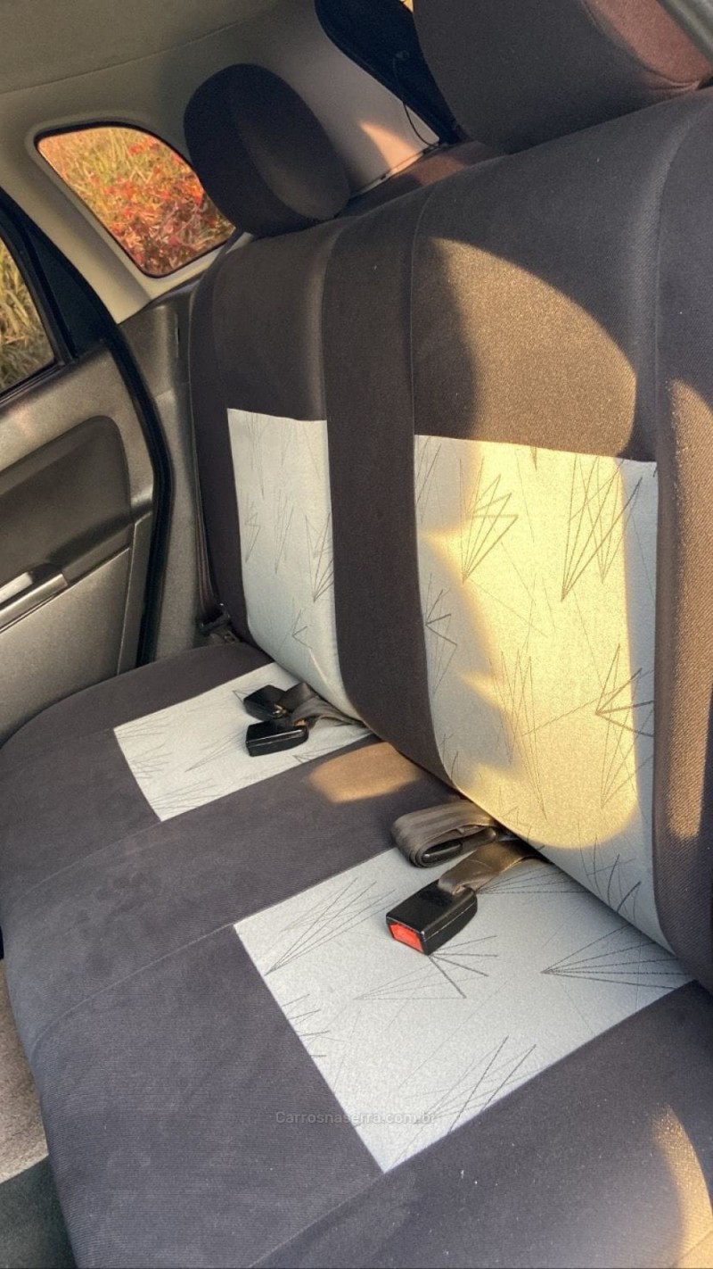 FIESTA 1.0 ROCAM 8V FLEX 4P MANUAL - 2012 - PAROBé