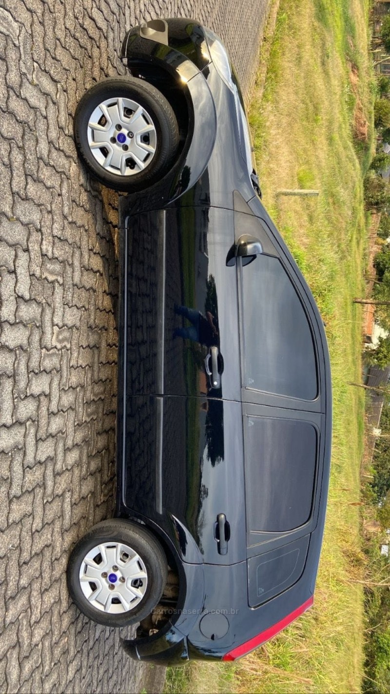 FIESTA 1.0 ROCAM 8V FLEX 4P MANUAL - 2012 - PAROBé