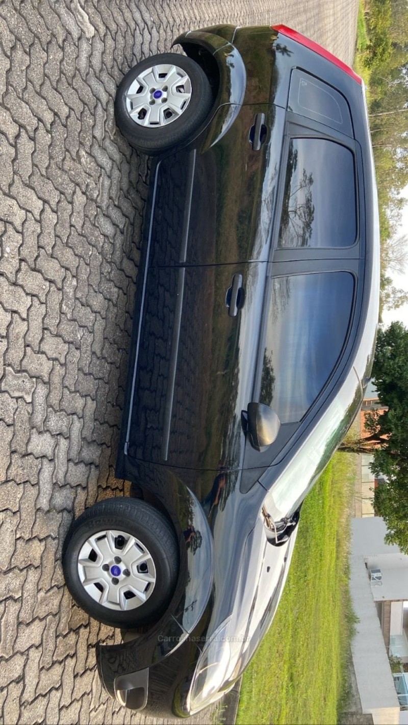 FIESTA 1.0 ROCAM 8V FLEX 4P MANUAL - 2012 - PAROBé