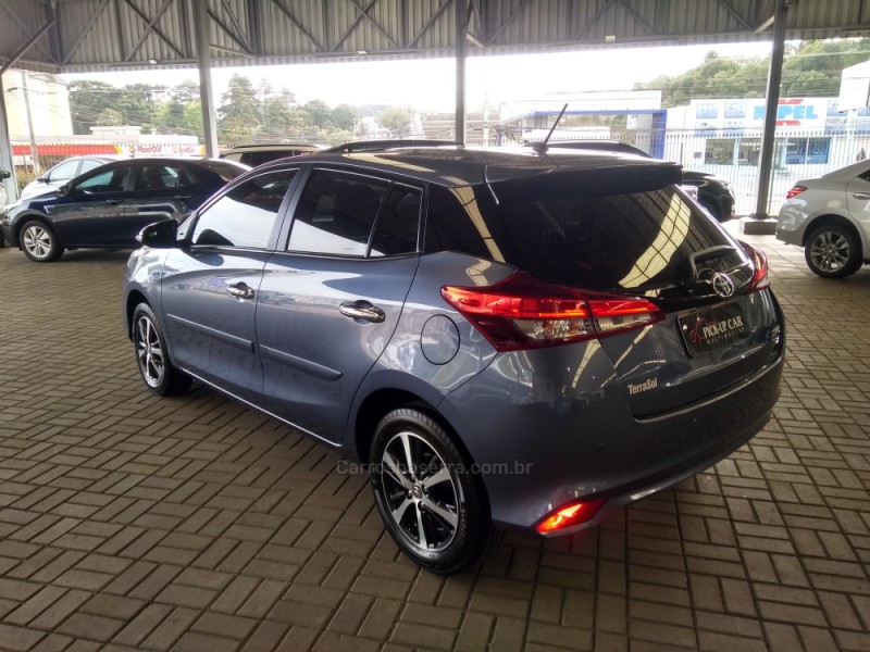 YARIS 1.5 XLS CONNECT 16V FLEX 4P AUTOMÁTICO - 2020 - CAXIAS DO SUL