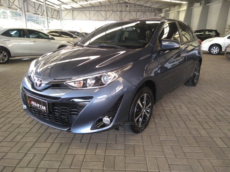 YARIS 1.5 XLS CONNECT 16V FLEX 4P AUTOMÁTICO