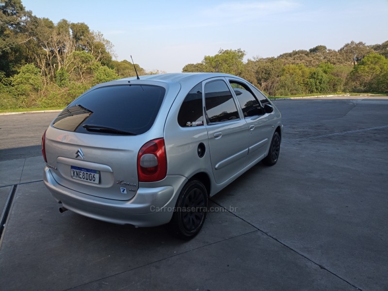 XSARA PICASSO 2.0 GLX 16V GASOLINA 4P MANUAL - 2001 - CAXIAS DO SUL