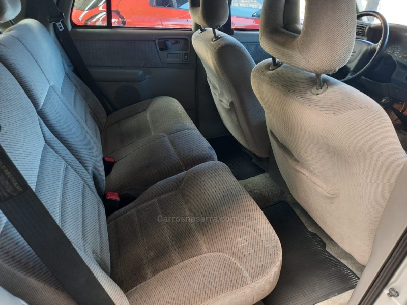 BLAZER 2.5 DLX 4X4 8V TURBO DIESEL 4P MANUAL - 1999 - CAXIAS DO SUL