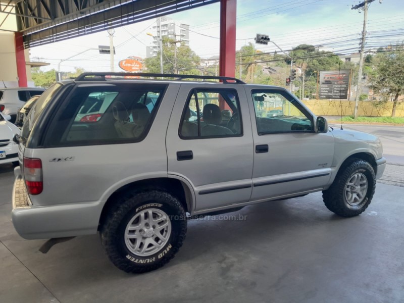 BLAZER 2.5 DLX 4X4 8V TURBO DIESEL 4P MANUAL - 1999 - CAXIAS DO SUL