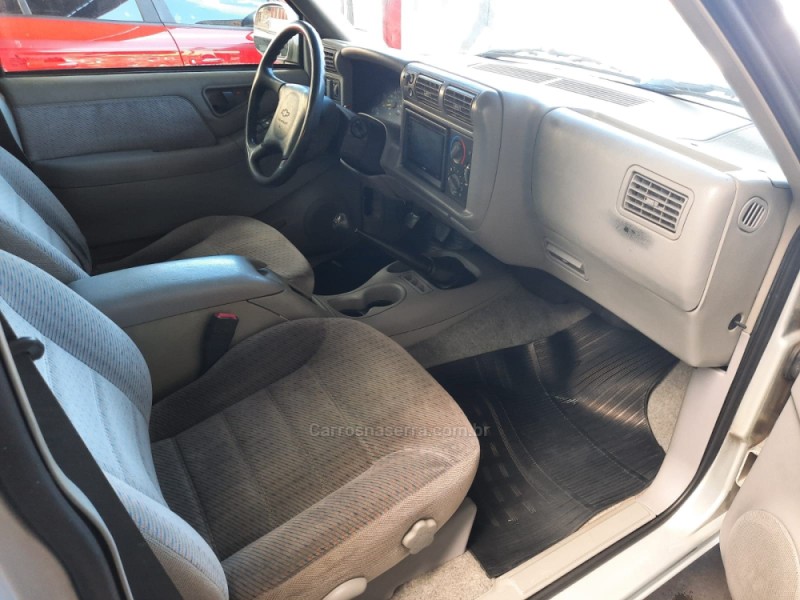 BLAZER 2.5 DLX 4X4 8V TURBO DIESEL 4P MANUAL - 1999 - CAXIAS DO SUL