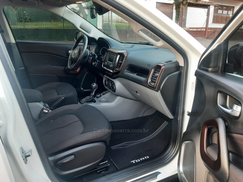 TORO 2.0 16V TURBO DIESEL VOLCANO 4WD AUTOMÁTICO - 2019 - CAXIAS DO SUL