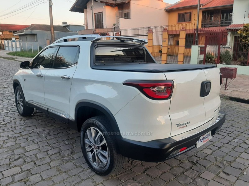 TORO 2.0 16V TURBO DIESEL VOLCANO 4WD AUTOMÁTICO - 2019 - CAXIAS DO SUL