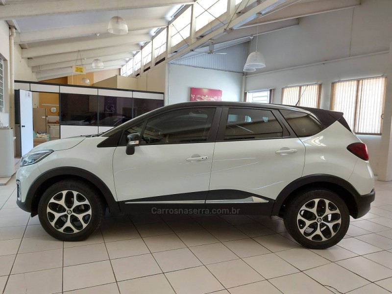 CAPTUR 1.6 16V FLEX INTENSE AUTOMÁTICO - 2018 - NOVO HAMBURGO