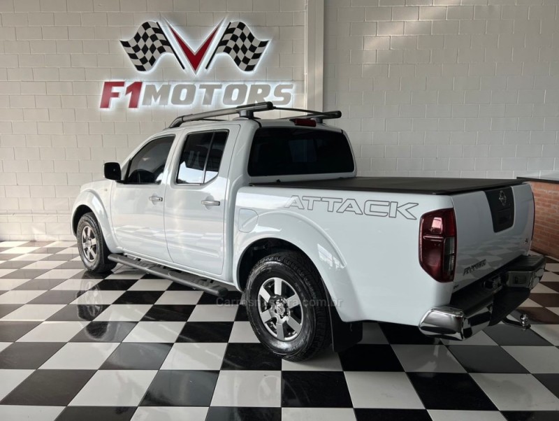 FRONTIER 2.5 SV ATTACK 10 ANOS 4X2 CD TURBO ELETRONIC DIESEL 4P MANUAL - 2014 - MONTENEGRO