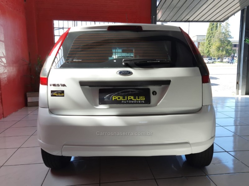 FIESTA 1.0 MPI HATCH 8V FLEX 4P MANUAL - 2013 - CAXIAS DO SUL