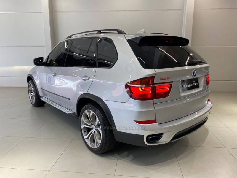 X5 4.4 4X4 50I SPORT V8 32V GASOLINA 4P AUTOMÁTICO - 2011 - FLORES DA CUNHA