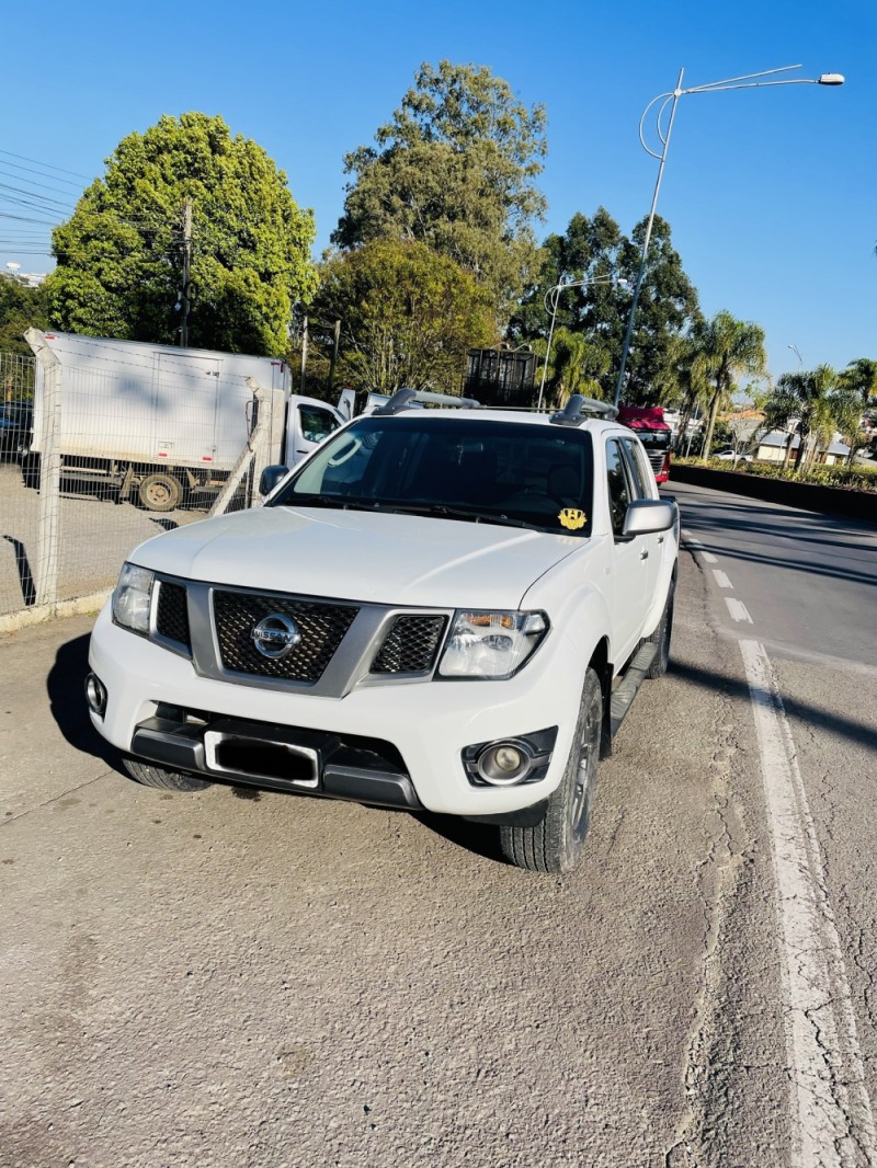 FRONTIER 2.8 XE ATTACK 4X4 CD TURBO ELETRONIC DIESEL 4P MANUAL - 2015 - GARIBALDI
