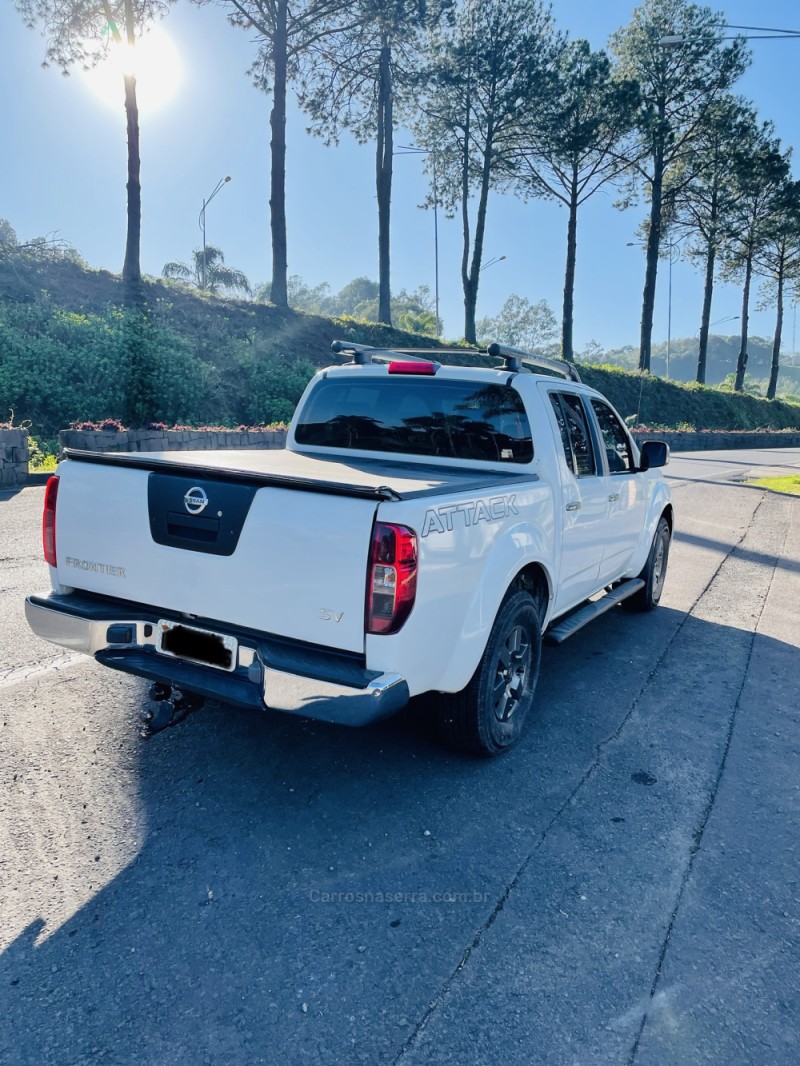 FRONTIER 2.8 XE ATTACK 4X4 CD TURBO ELETRONIC DIESEL 4P MANUAL - 2015 - GARIBALDI