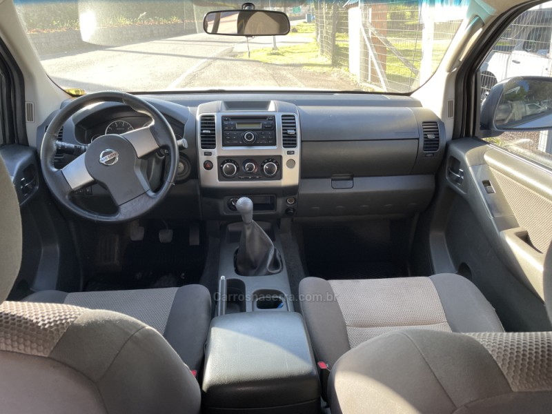 FRONTIER 2.8 XE ATTACK 4X4 CD TURBO ELETRONIC DIESEL 4P MANUAL - 2015 - GARIBALDI