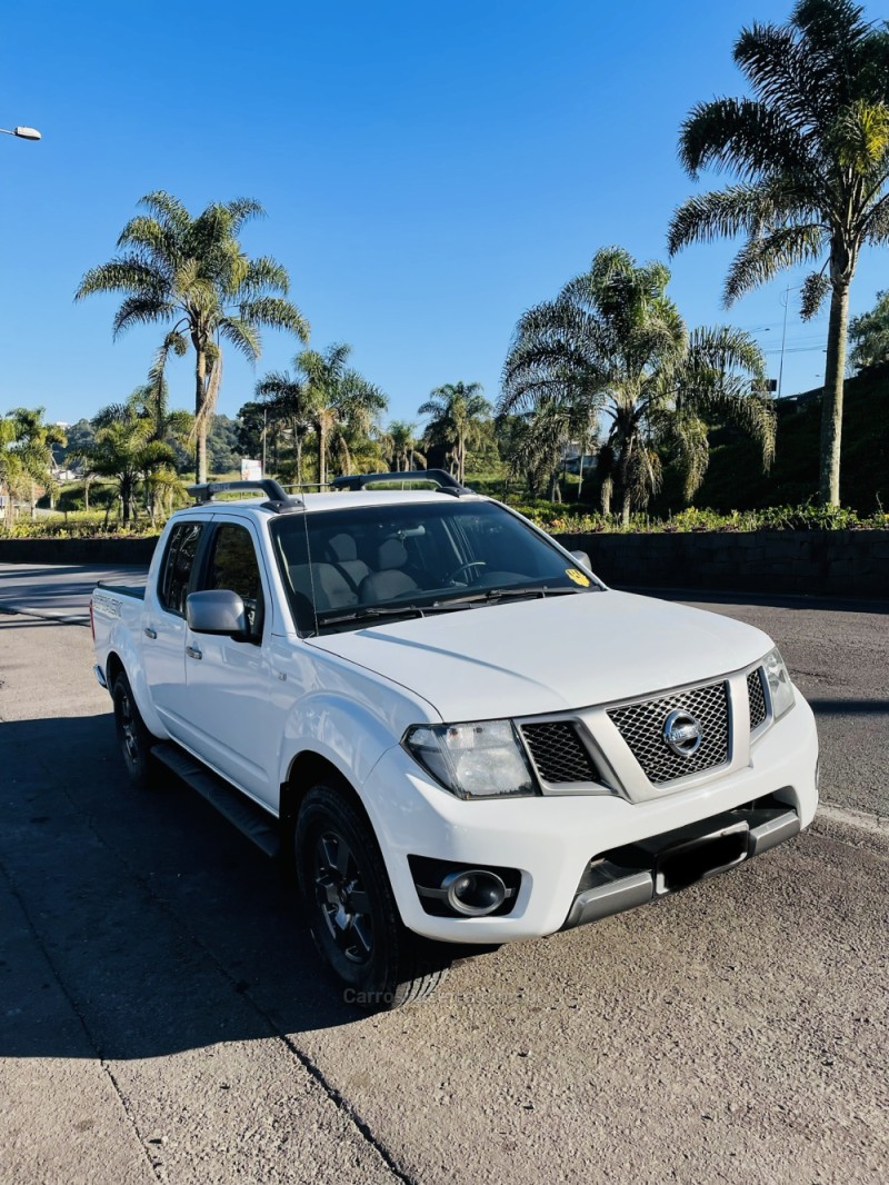 frontier 2.8 xe attack 4x4 cd turbo eletronic diesel 4p manual 2015 garibaldi