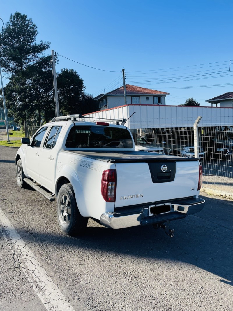 FRONTIER 2.8 XE ATTACK 4X4 CD TURBO ELETRONIC DIESEL 4P MANUAL - 2015 - GARIBALDI