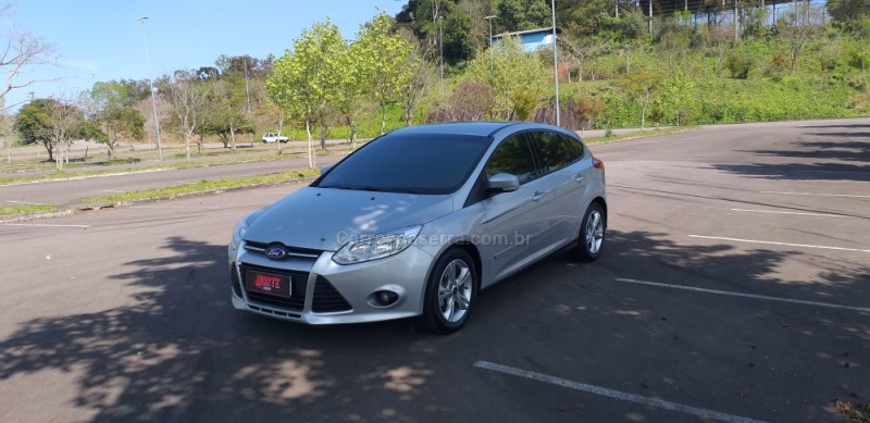 FOCUS 1.6 SE 16V FLEX 4P MANUAL - 2014 - BENTO GONçALVES