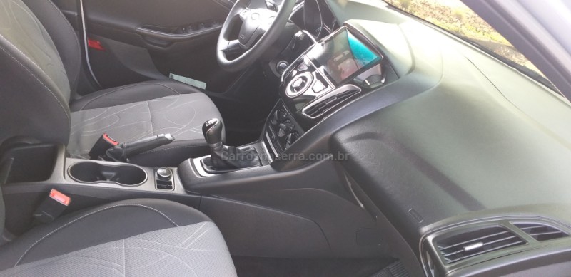 FOCUS 1.6 SE 16V FLEX 4P MANUAL - 2014 - BENTO GONçALVES