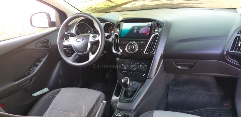 FOCUS 1.6 SE 16V FLEX 4P MANUAL - 2014 - BENTO GONçALVES