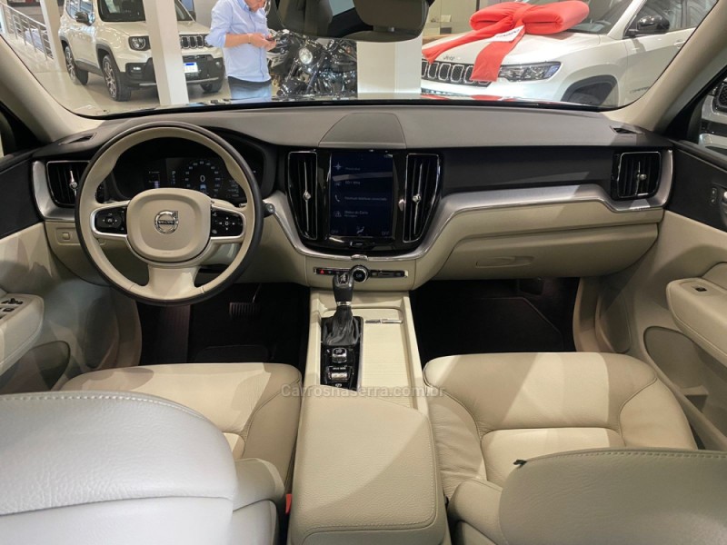 XC60 2.0 T5 MOMENTUM GASOLINA 4P AUTOMÁTICO - 2018 - FLORES DA CUNHA