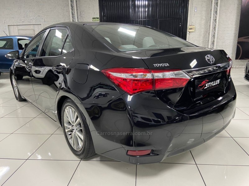COROLLA 2.0 XEI 16V FLEX 4P AUTOMÁTICO - 2015 - ESTâNCIA VELHA