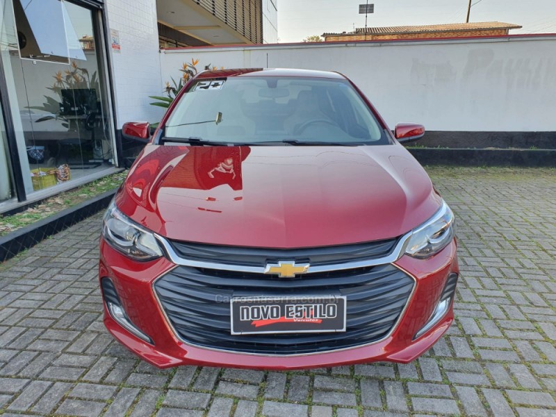 ONIX  1.0	PREMIER PLUS 8V TURBO FLEX 4P AUTOMÁTICO - 2020 - CAXIAS DO SUL