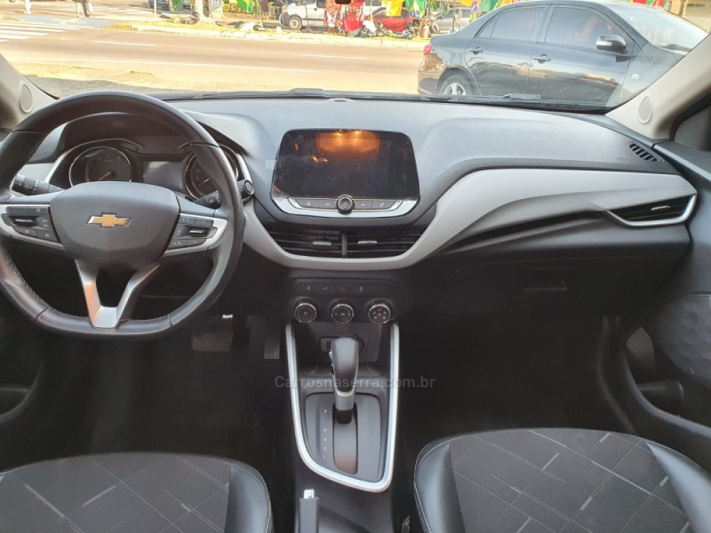 ONIX  1.0	PREMIER PLUS 8V TURBO FLEX 4P AUTOMÁTICO - 2020 - CAXIAS DO SUL