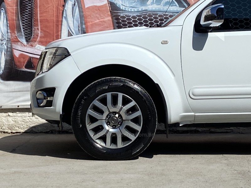 FRONTIER 2.5 SL 4X4 CD TURBO ELETRONIC DIESEL 4P AUTOMÁTICO - 2013 - BENTO GONçALVES