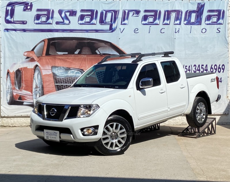frontier 2.5 sl 4x4 cd turbo eletronic diesel 4p automatico 2013 bento goncalves