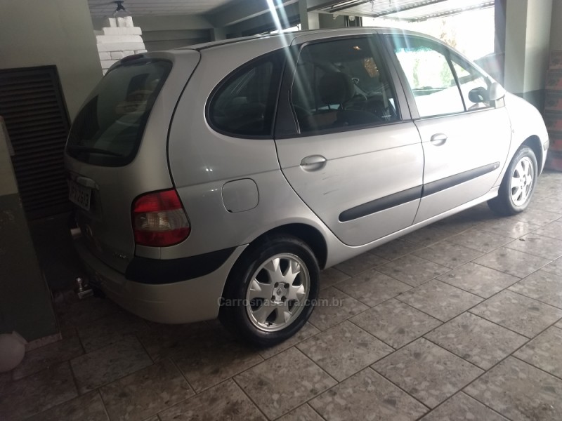 SCÉNIC 1.6 PRIVILEGÈ 16V FLEX 4P MANUAL - 2010 - CAXIAS DO SUL